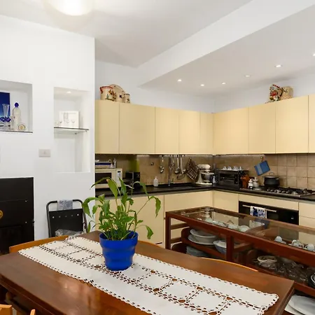 فندق مبيت وإفطار La Casa Di Baba 3*